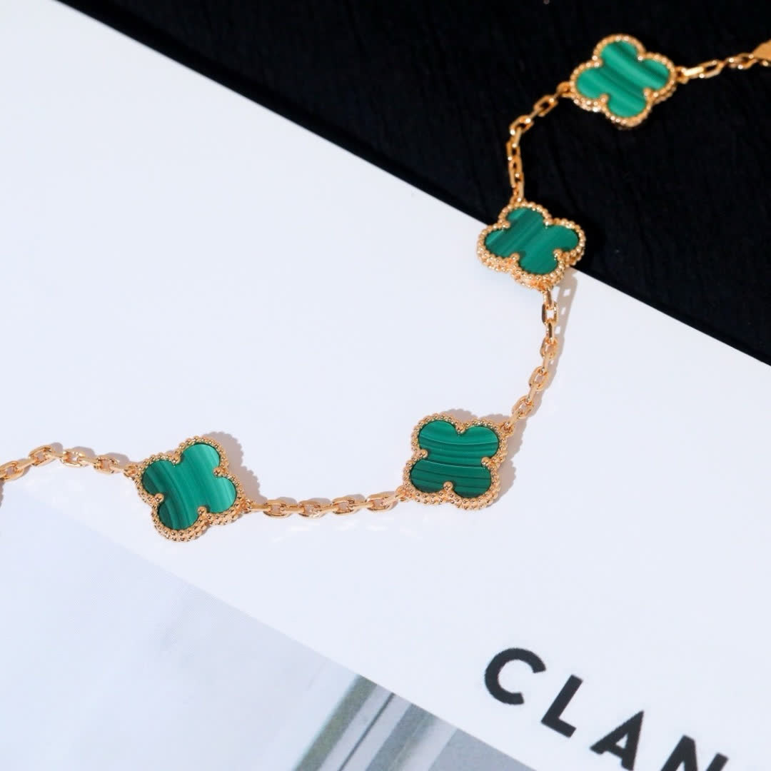 Van Cleef & Arpels Vintage Alhambra Gold Bracelet with Malachite